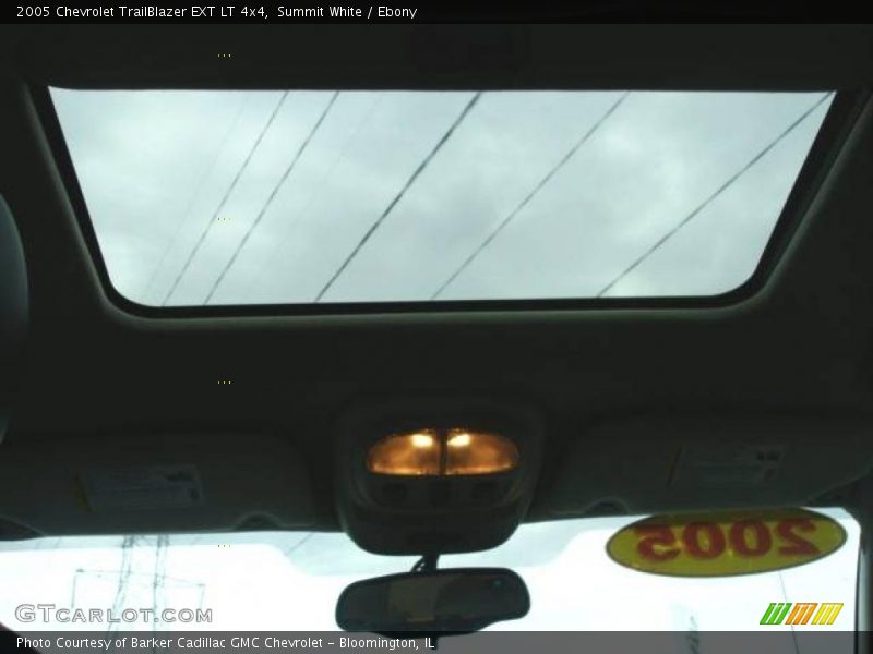 Summit White / Ebony 2005 Chevrolet TrailBlazer EXT LT 4x4