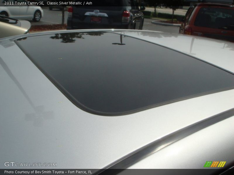 Classic Silver Metallic / Ash 2011 Toyota Camry SE