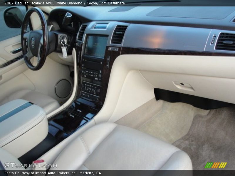 White Diamond / Cocoa/Light Cashmere 2007 Cadillac Escalade AWD