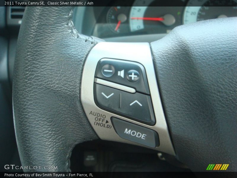 Classic Silver Metallic / Ash 2011 Toyota Camry SE