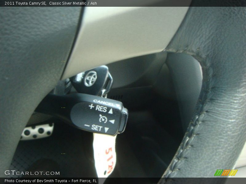 Classic Silver Metallic / Ash 2011 Toyota Camry SE