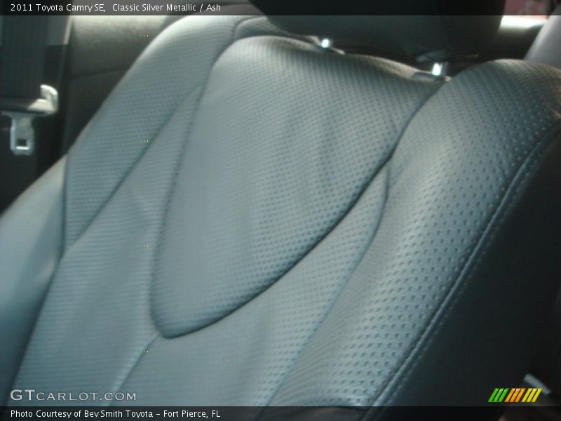Classic Silver Metallic / Ash 2011 Toyota Camry SE