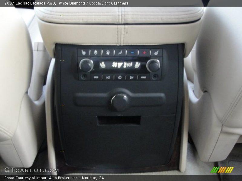 White Diamond / Cocoa/Light Cashmere 2007 Cadillac Escalade AWD