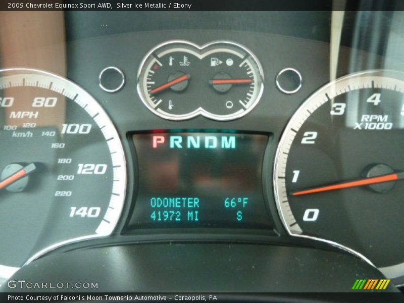 Silver Ice Metallic / Ebony 2009 Chevrolet Equinox Sport AWD