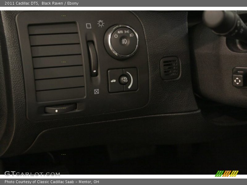 Black Raven / Ebony 2011 Cadillac DTS