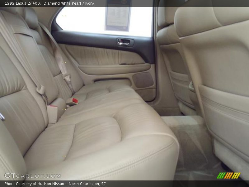 Diamond White Pearl / Ivory 1999 Lexus LS 400
