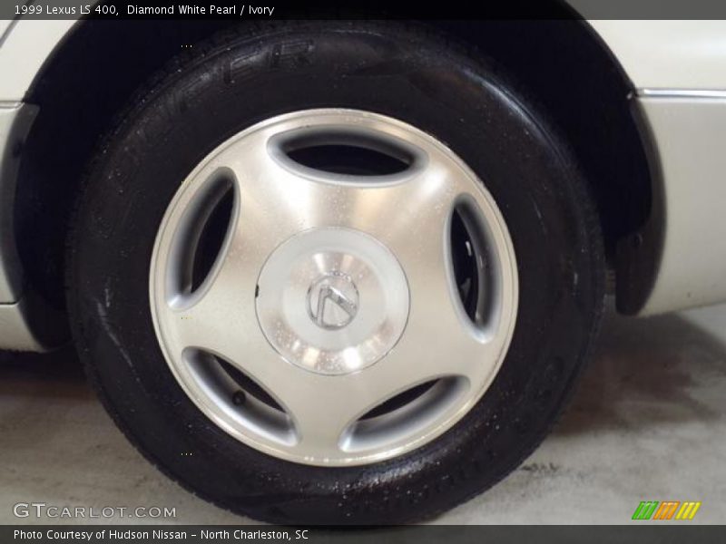  1999 LS 400 Wheel