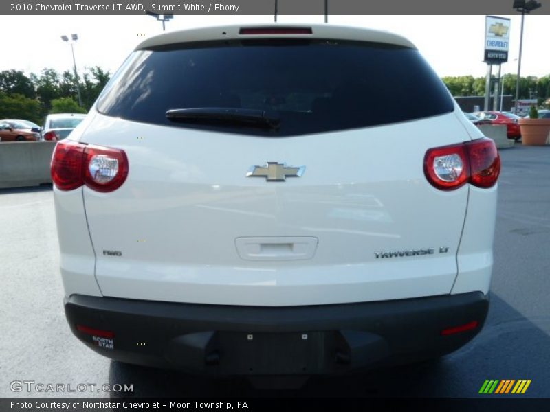 Summit White / Ebony 2010 Chevrolet Traverse LT AWD