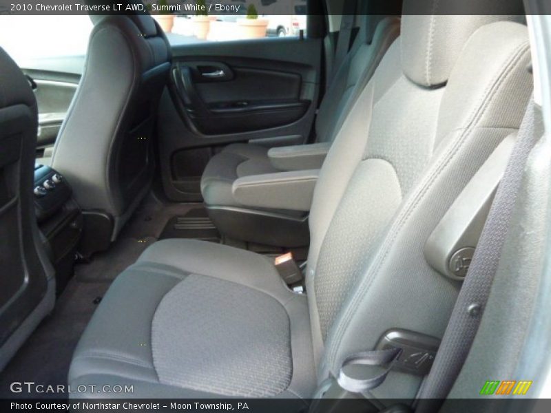 Summit White / Ebony 2010 Chevrolet Traverse LT AWD