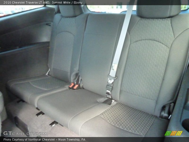 Summit White / Ebony 2010 Chevrolet Traverse LT AWD