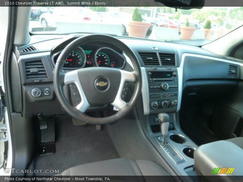 Summit White / Ebony 2010 Chevrolet Traverse LT AWD