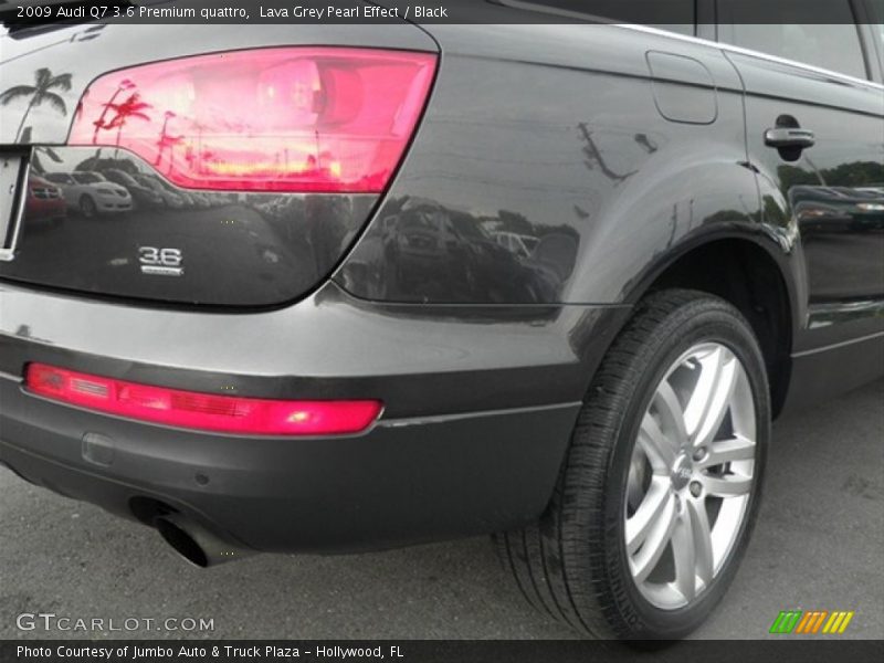 Lava Grey Pearl Effect / Black 2009 Audi Q7 3.6 Premium quattro