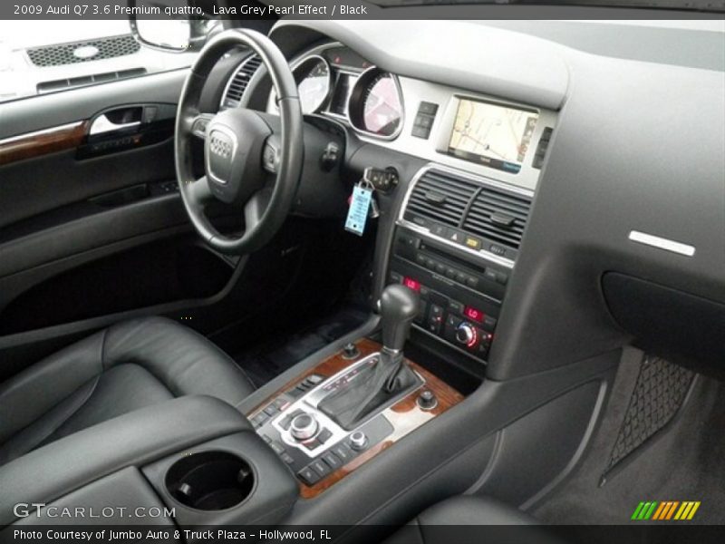 Lava Grey Pearl Effect / Black 2009 Audi Q7 3.6 Premium quattro