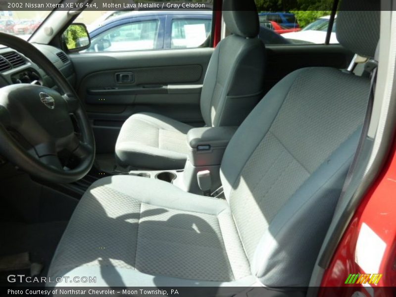 Molten Lava Metallic / Gray Celadon 2002 Nissan Xterra XE V6 4x4