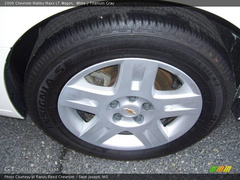 White / Titanium Gray 2006 Chevrolet Malibu Maxx LT Wagon