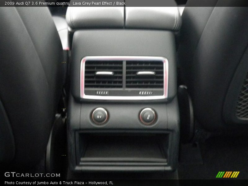 Lava Grey Pearl Effect / Black 2009 Audi Q7 3.6 Premium quattro