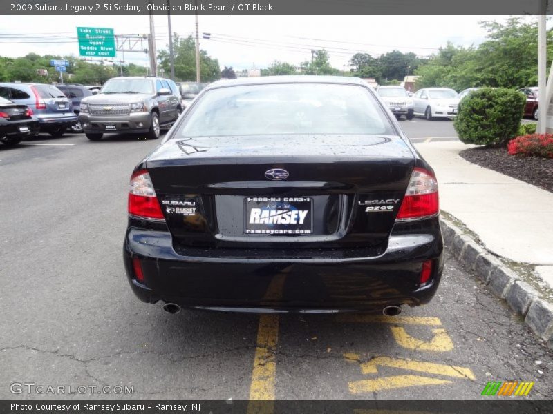 Obsidian Black Pearl / Off Black 2009 Subaru Legacy 2.5i Sedan