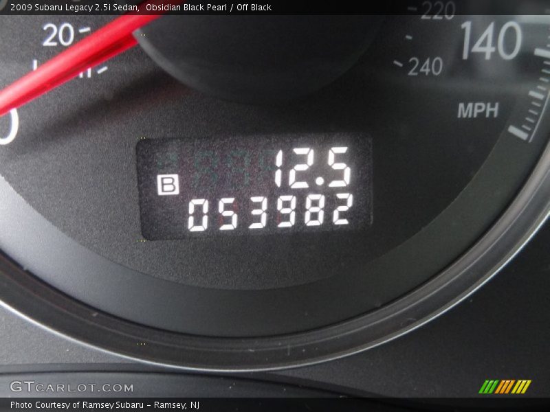 Obsidian Black Pearl / Off Black 2009 Subaru Legacy 2.5i Sedan