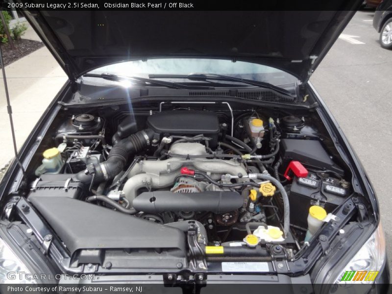 Obsidian Black Pearl / Off Black 2009 Subaru Legacy 2.5i Sedan