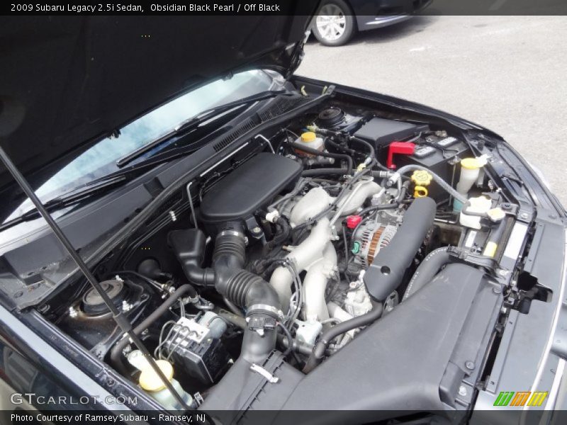 Obsidian Black Pearl / Off Black 2009 Subaru Legacy 2.5i Sedan