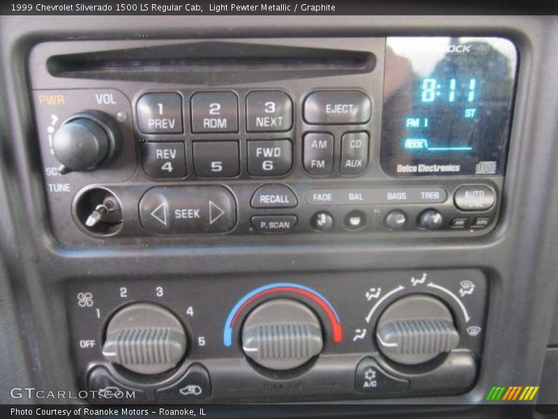 Controls of 1999 Silverado 1500 LS Regular Cab