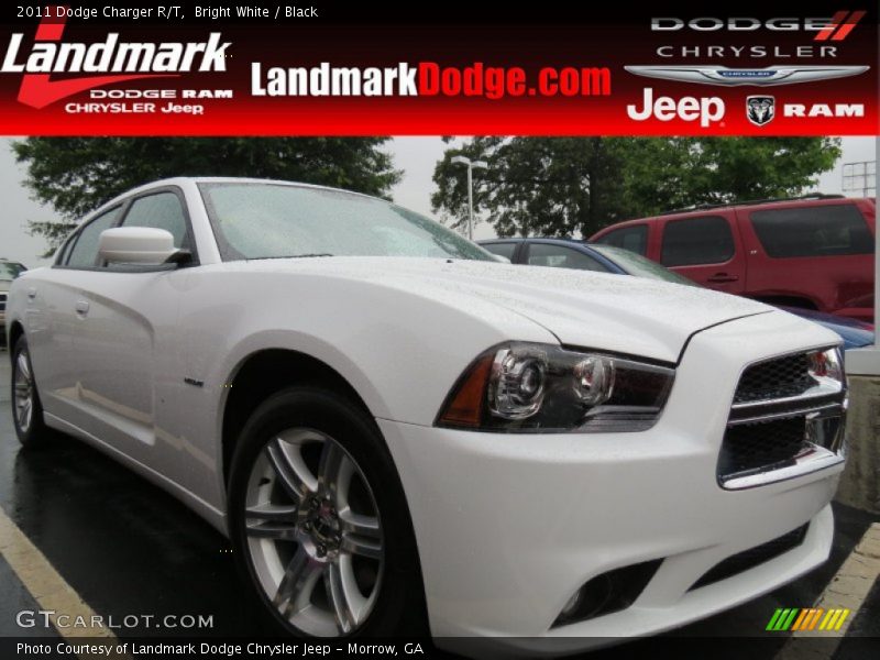Bright White / Black 2011 Dodge Charger R/T
