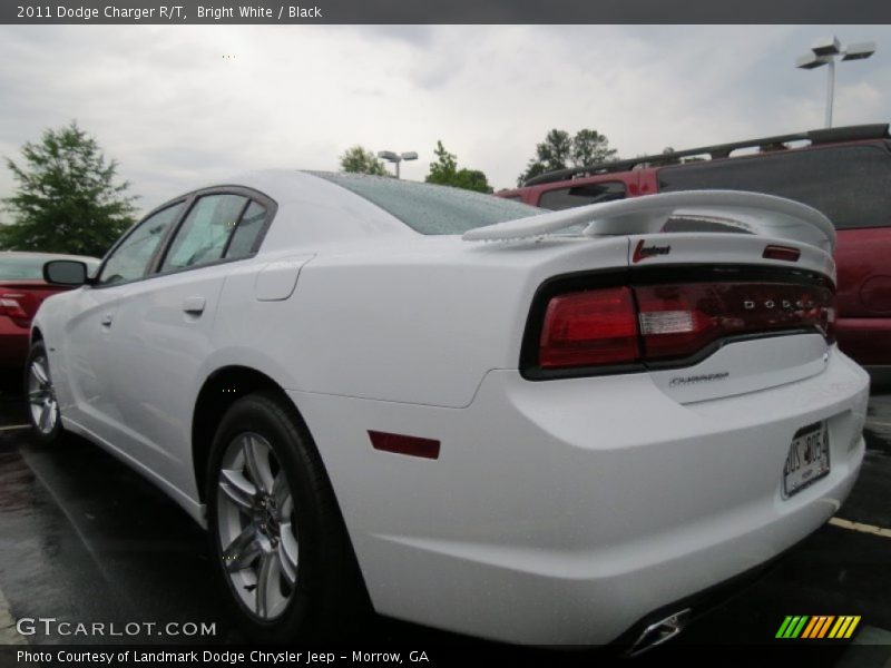 Bright White / Black 2011 Dodge Charger R/T