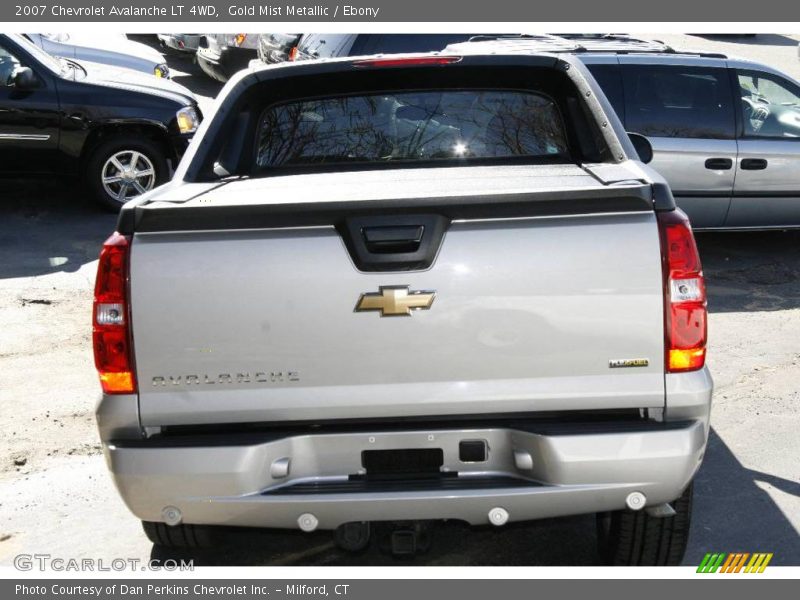 Gold Mist Metallic / Ebony 2007 Chevrolet Avalanche LT 4WD