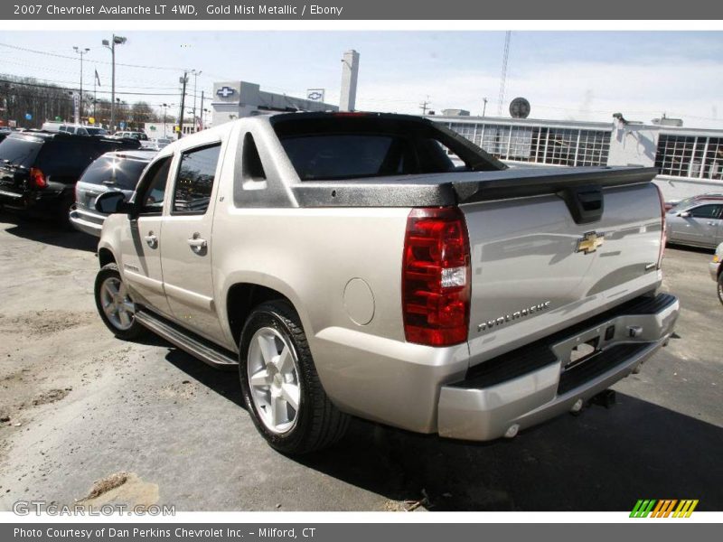 Gold Mist Metallic / Ebony 2007 Chevrolet Avalanche LT 4WD
