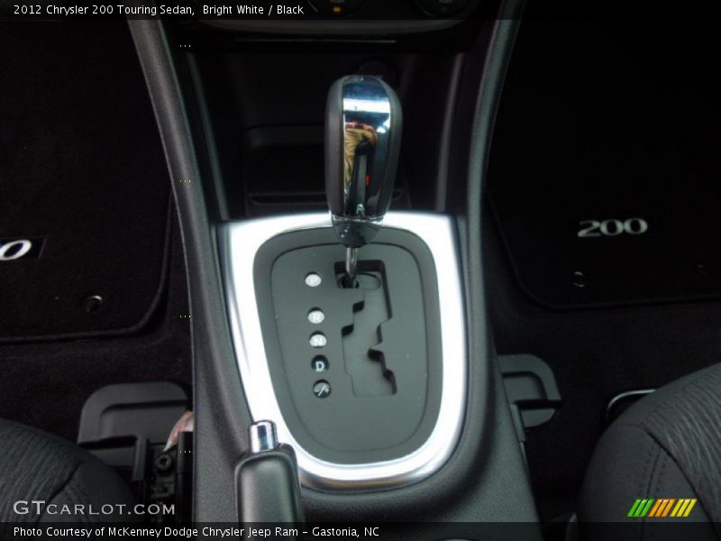 Bright White / Black 2012 Chrysler 200 Touring Sedan