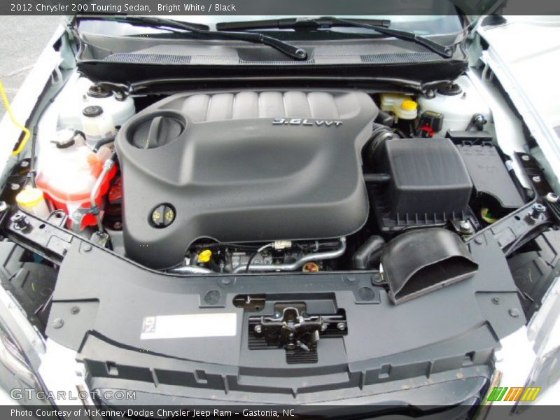 Bright White / Black 2012 Chrysler 200 Touring Sedan