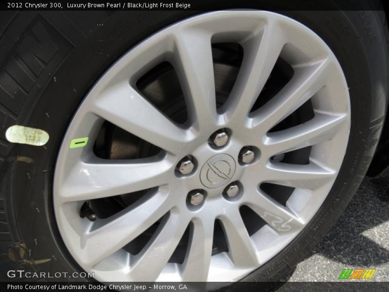 Luxury Brown Pearl / Black/Light Frost Beige 2012 Chrysler 300