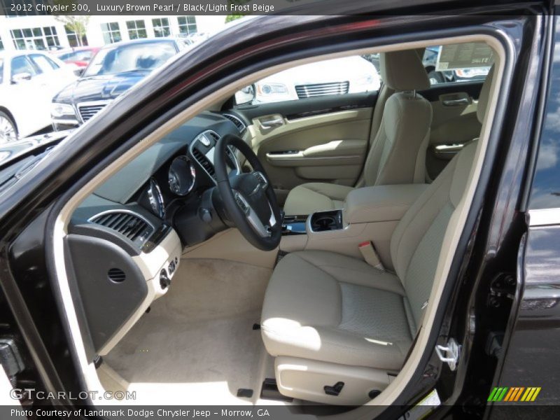 Luxury Brown Pearl / Black/Light Frost Beige 2012 Chrysler 300