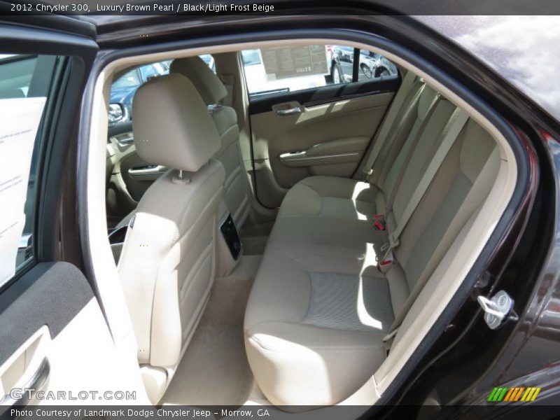 Luxury Brown Pearl / Black/Light Frost Beige 2012 Chrysler 300