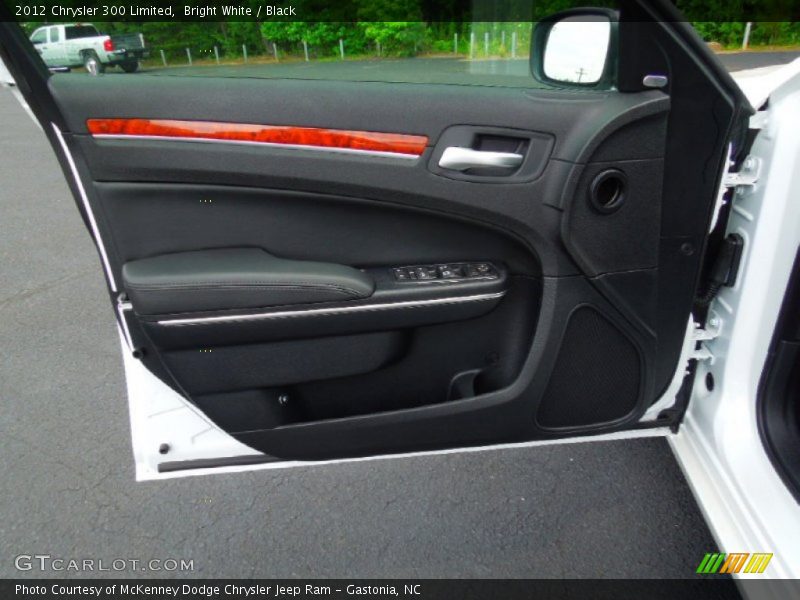 Bright White / Black 2012 Chrysler 300 Limited