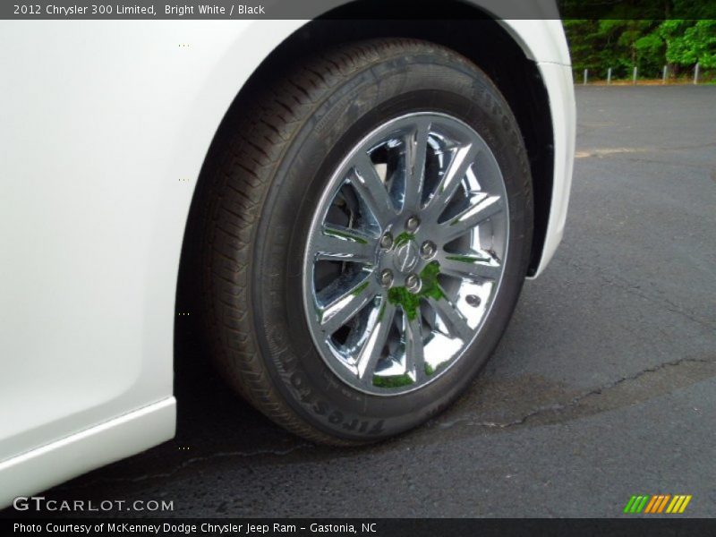 Bright White / Black 2012 Chrysler 300 Limited