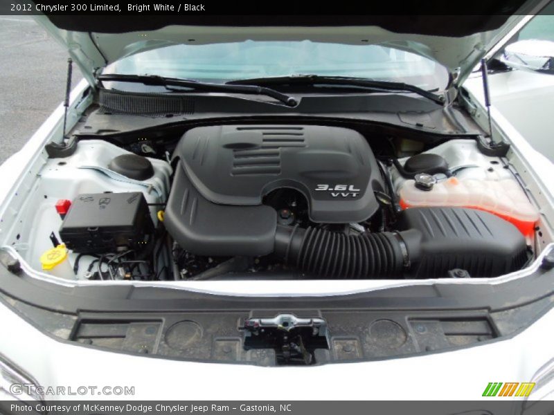 Bright White / Black 2012 Chrysler 300 Limited