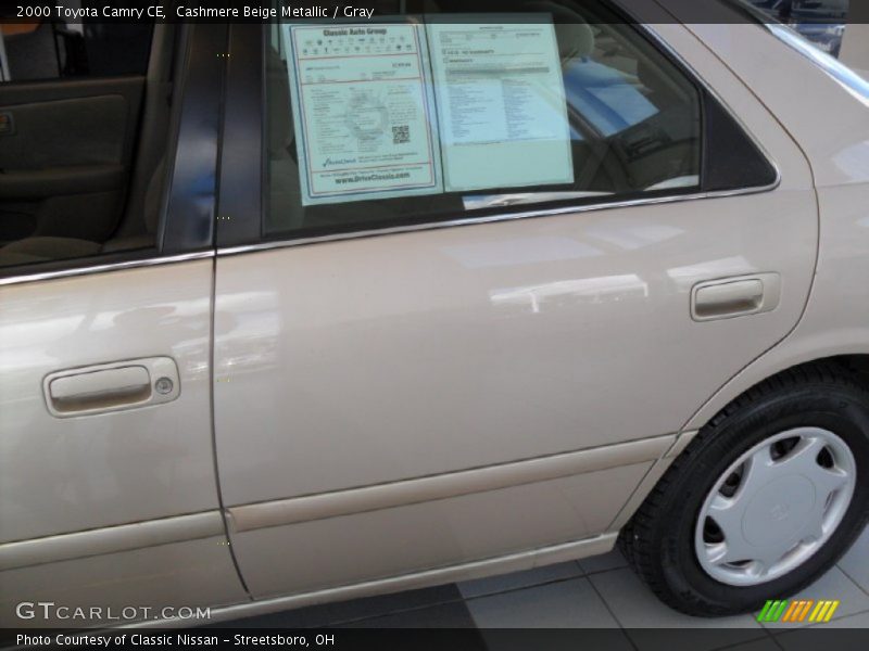 Cashmere Beige Metallic / Gray 2000 Toyota Camry CE