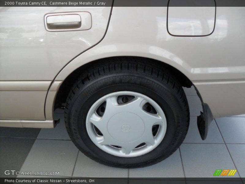 Cashmere Beige Metallic / Gray 2000 Toyota Camry CE