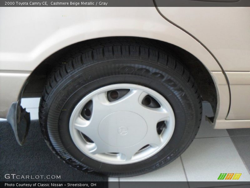 Cashmere Beige Metallic / Gray 2000 Toyota Camry CE