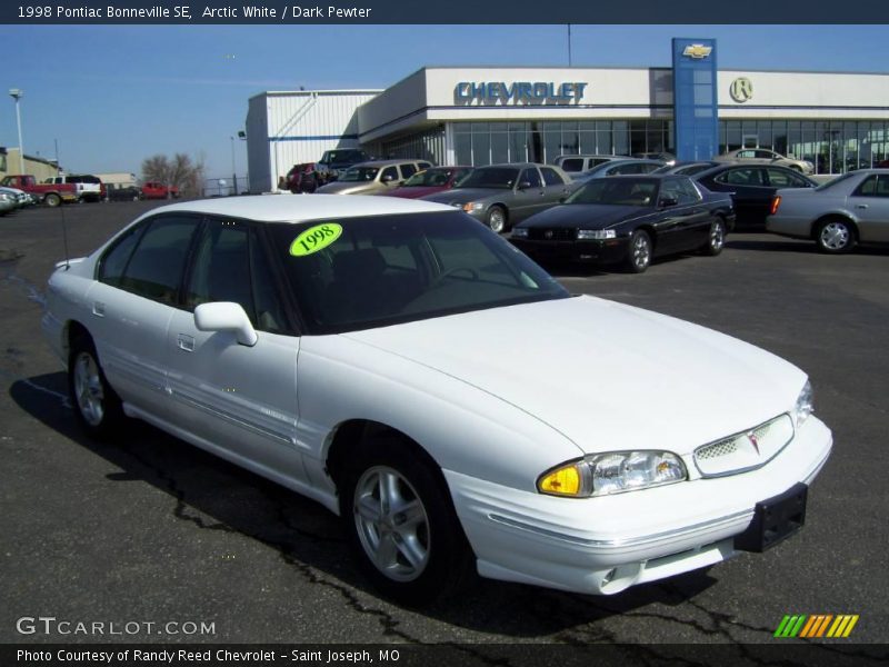 Arctic White / Dark Pewter 1998 Pontiac Bonneville SE