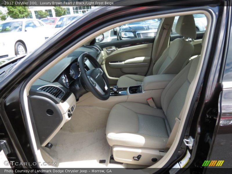 Luxury Brown Pearl / Black/Light Frost Beige 2012 Chrysler 300