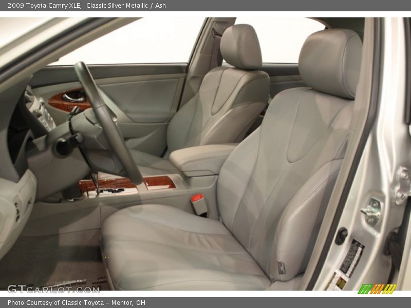 Classic Silver Metallic / Ash 2009 Toyota Camry XLE
