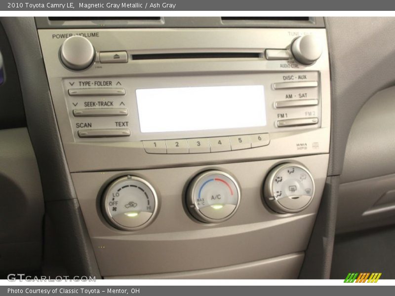 Controls of 2010 Camry LE
