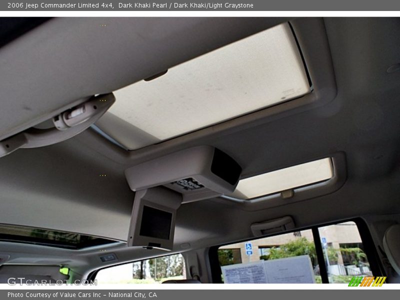 Dark Khaki Pearl / Dark Khaki/Light Graystone 2006 Jeep Commander Limited 4x4