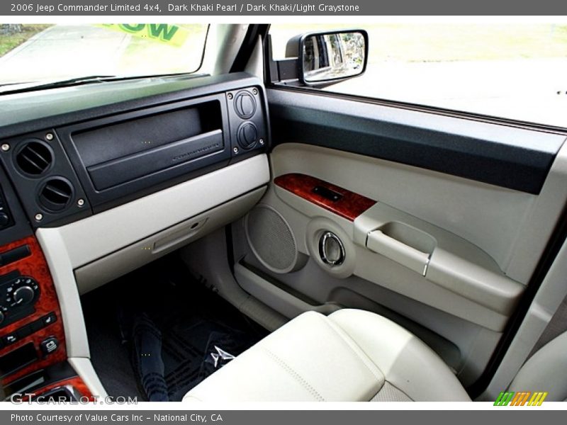 Dark Khaki Pearl / Dark Khaki/Light Graystone 2006 Jeep Commander Limited 4x4