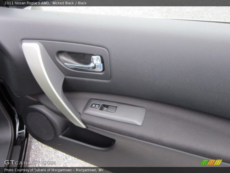 Wicked Black / Black 2011 Nissan Rogue S AWD