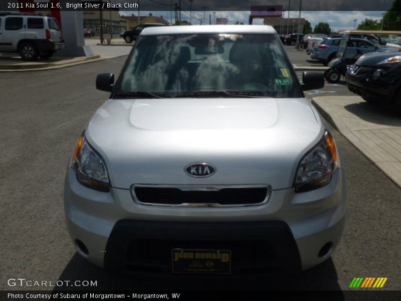 Bright Silver / Black Cloth 2011 Kia Soul 1.6