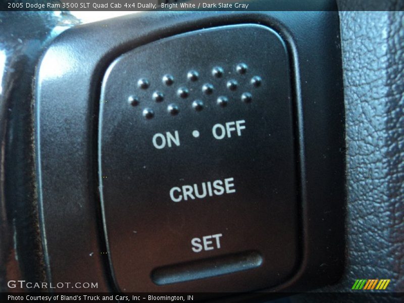Bright White / Dark Slate Gray 2005 Dodge Ram 3500 SLT Quad Cab 4x4 Dually