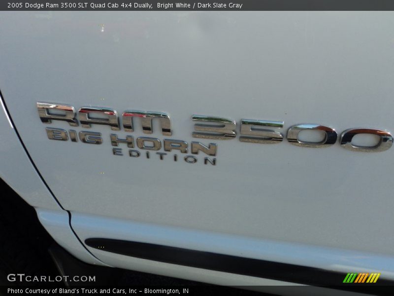 Bright White / Dark Slate Gray 2005 Dodge Ram 3500 SLT Quad Cab 4x4 Dually